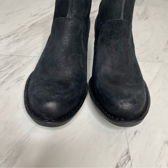 Born Beth Black Distressed Suede Bootie 8M - Picture 10 of 14